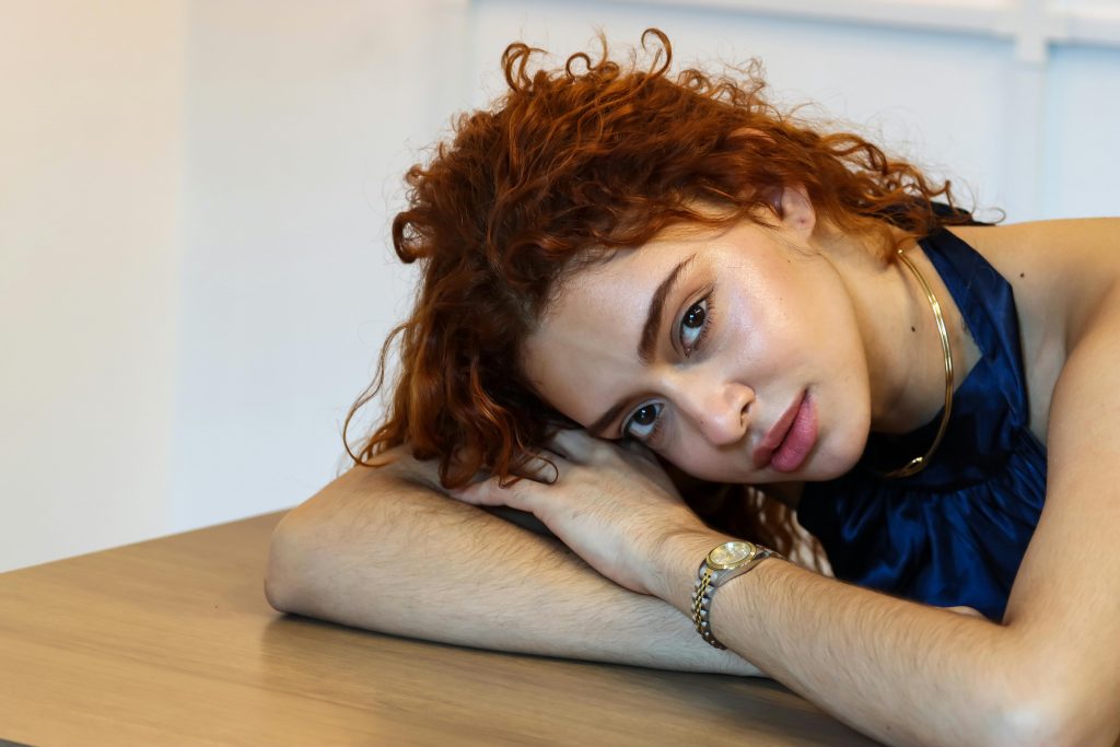 Kako prepoznati prve znakove emocionalne iscrpljenosti u zrelijoj dobi